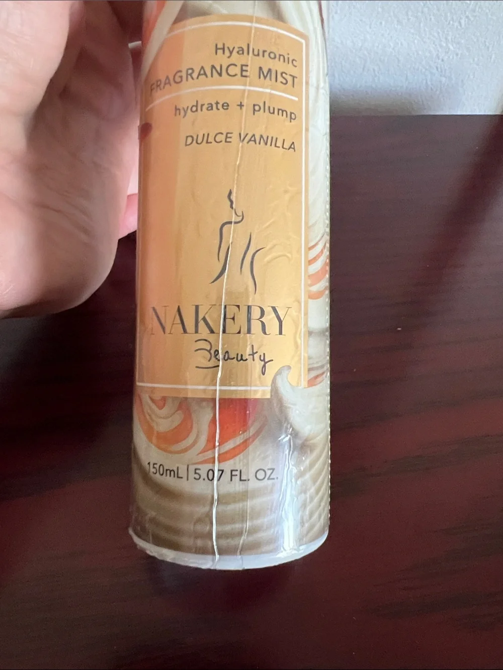 Nakery Beauty Dulce Vanilla Hyaluronic Fragrance Mist